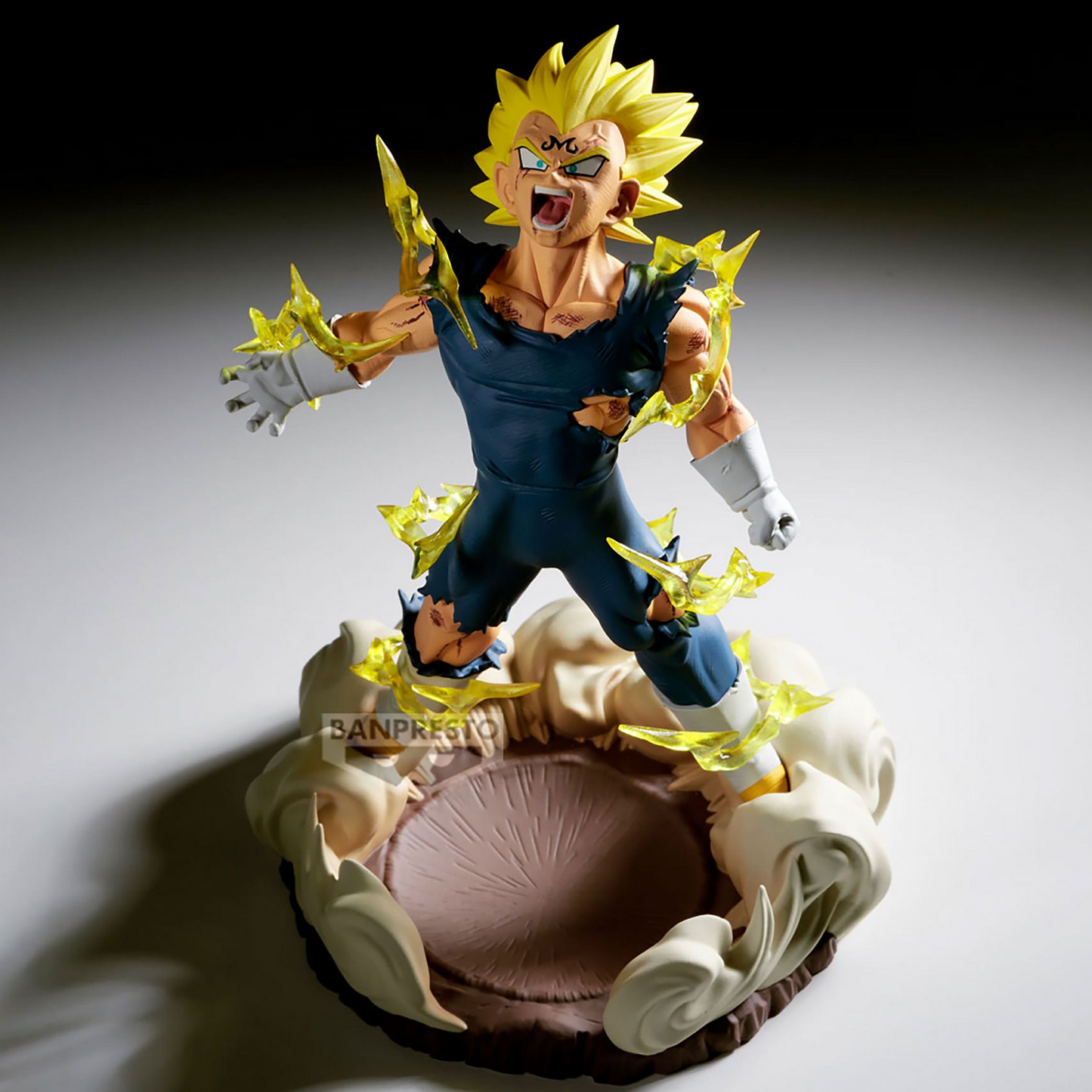 Dragon Ball Z History Box Maji Vegeta Bandai Figure (Side) on a Dark Background | Happy Piranha