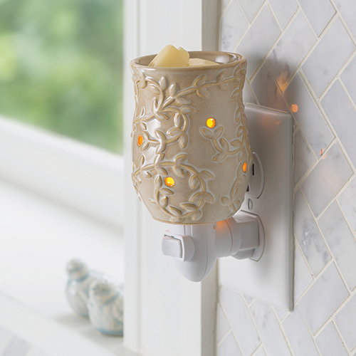 Chai: Plug in Fragrance and Wax Melt Warmer Plugged in | Happy Piranha