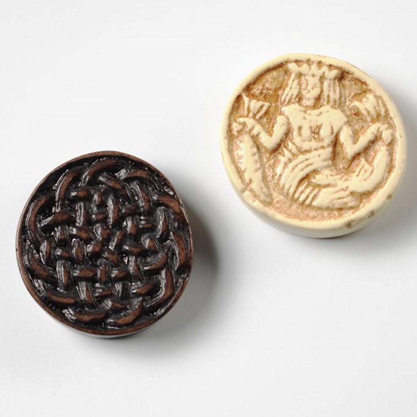 The Lewis Chessmen: Historical Chess ad Draughts Set Reproduction - Draughts Pieces | Happy Piranha