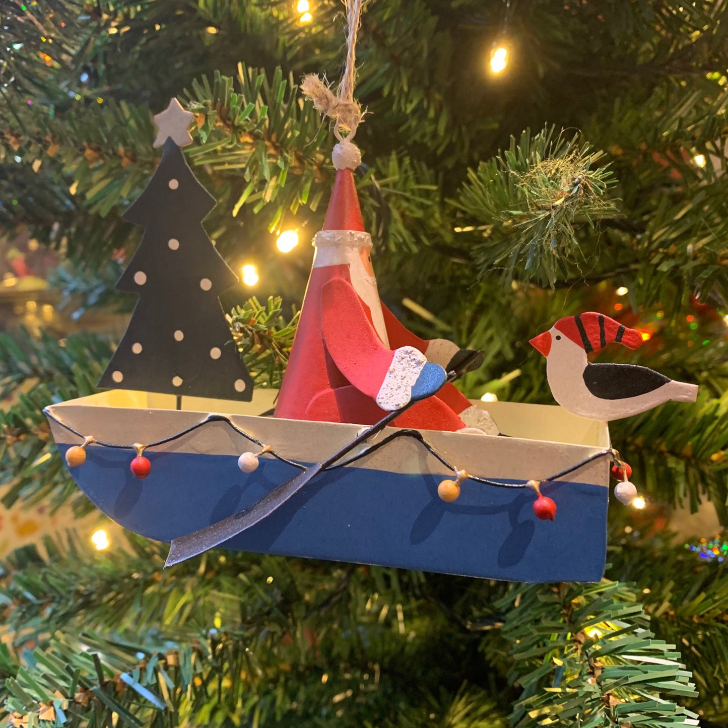 Fairy Light Rowing Boat Santa: Hanging Christmas Decoration on a Christmas Tree | Happy Piranha