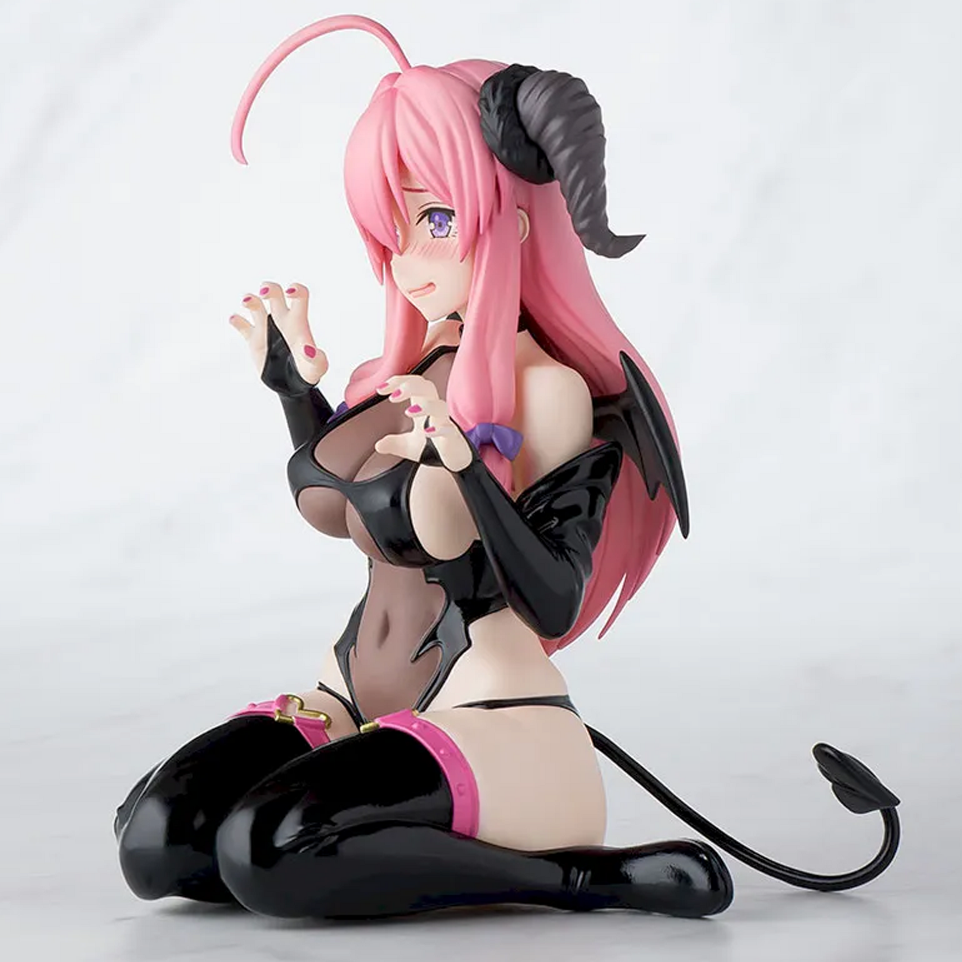 I'm Living With an Otaku Shizuri Ideura Cosplay Figure (Side View) | Happy Piranha