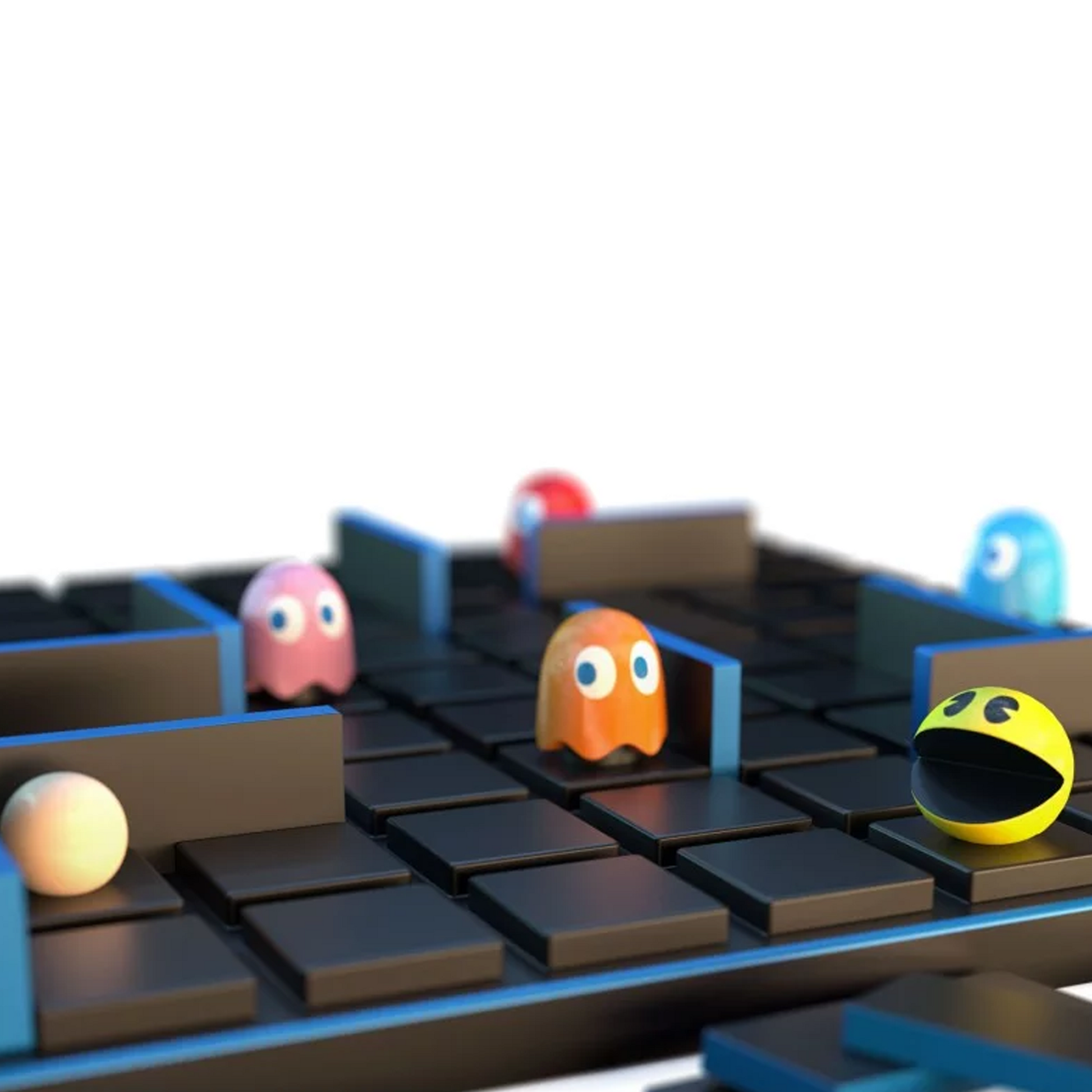 Quoridor Pac-Man Edition Board Game (Close Up) | Happy Piranha