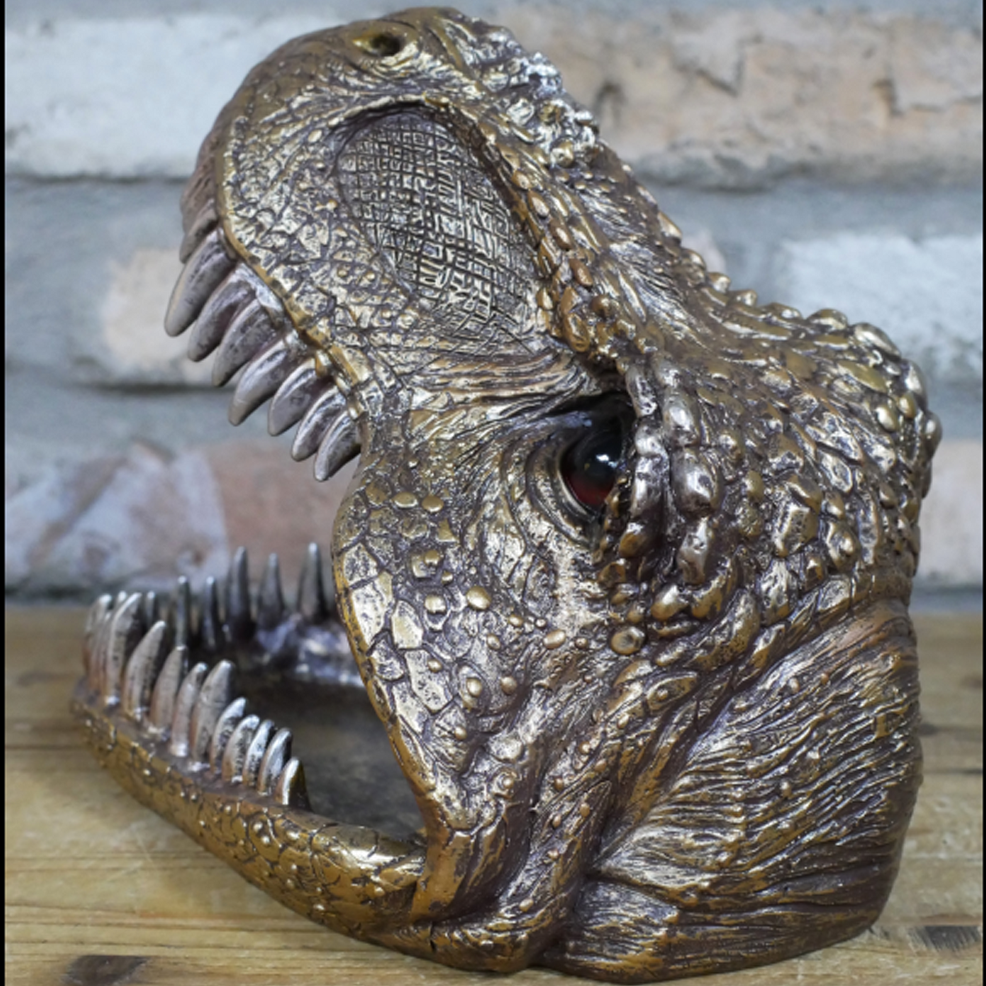 T-Rex (Tyrannosaurus Rex) Dinosaur Head Dish (Back) | Happy Piranha