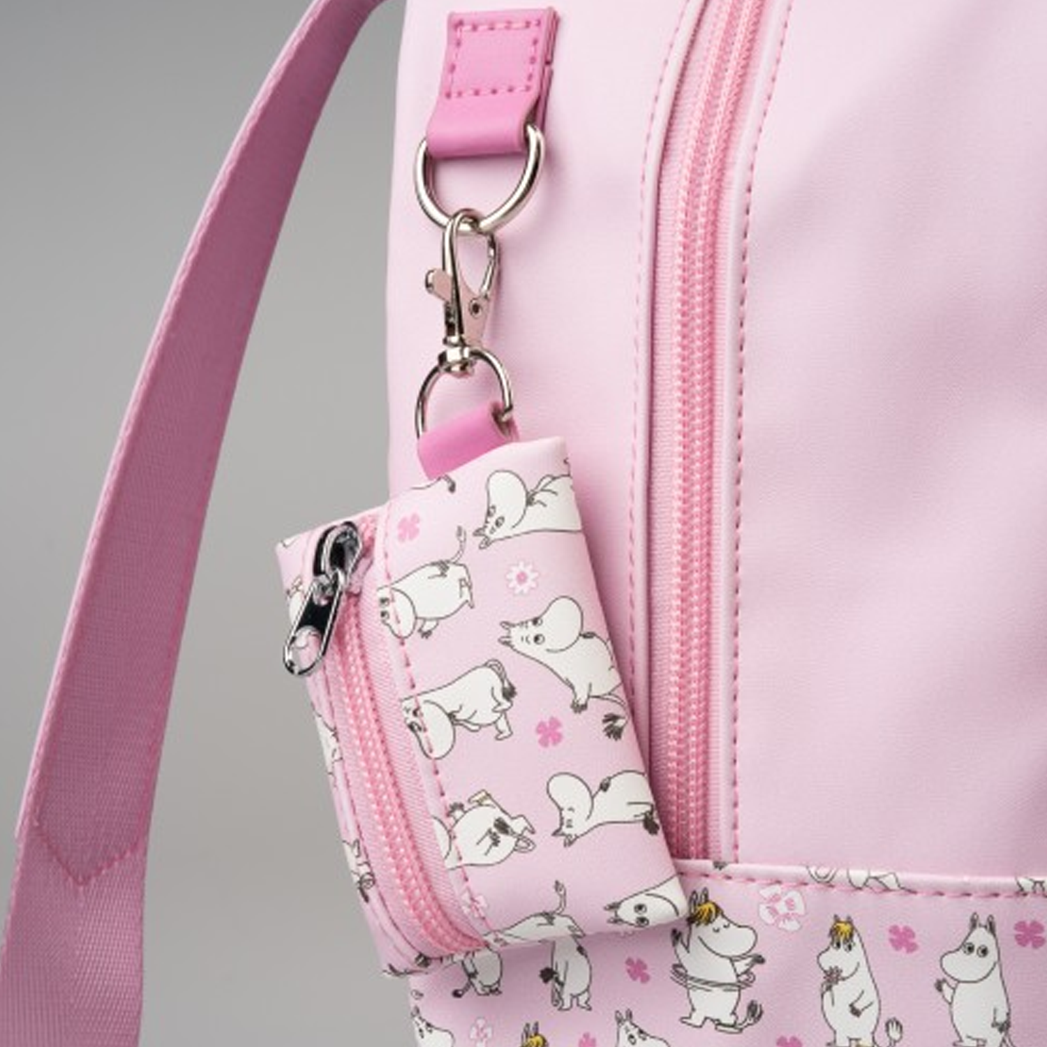 Moomin Backpack: Pink Finn Family Moomin Troll Bag - A Close up of the Additional Mini Zippered Purse | Happy Piranha