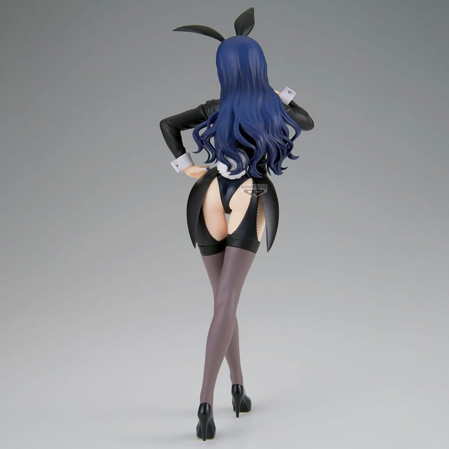 Marin Kitagawa Arisa Izayoi ver. My Dress Up Darling Glitter & Glamours Figure (Back) on a Grey Background | Happy Piranha