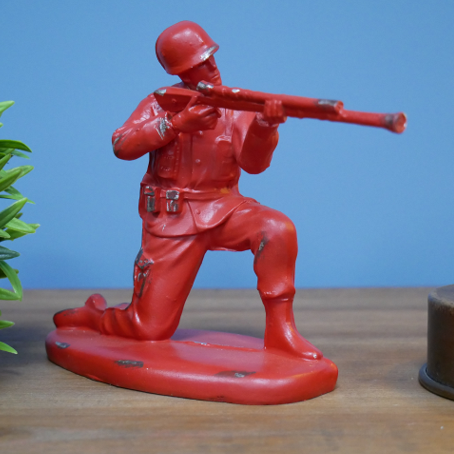 Crouching Red Army Man - 18cm Toy Soldier Ornament (Front) | Happy Piranha