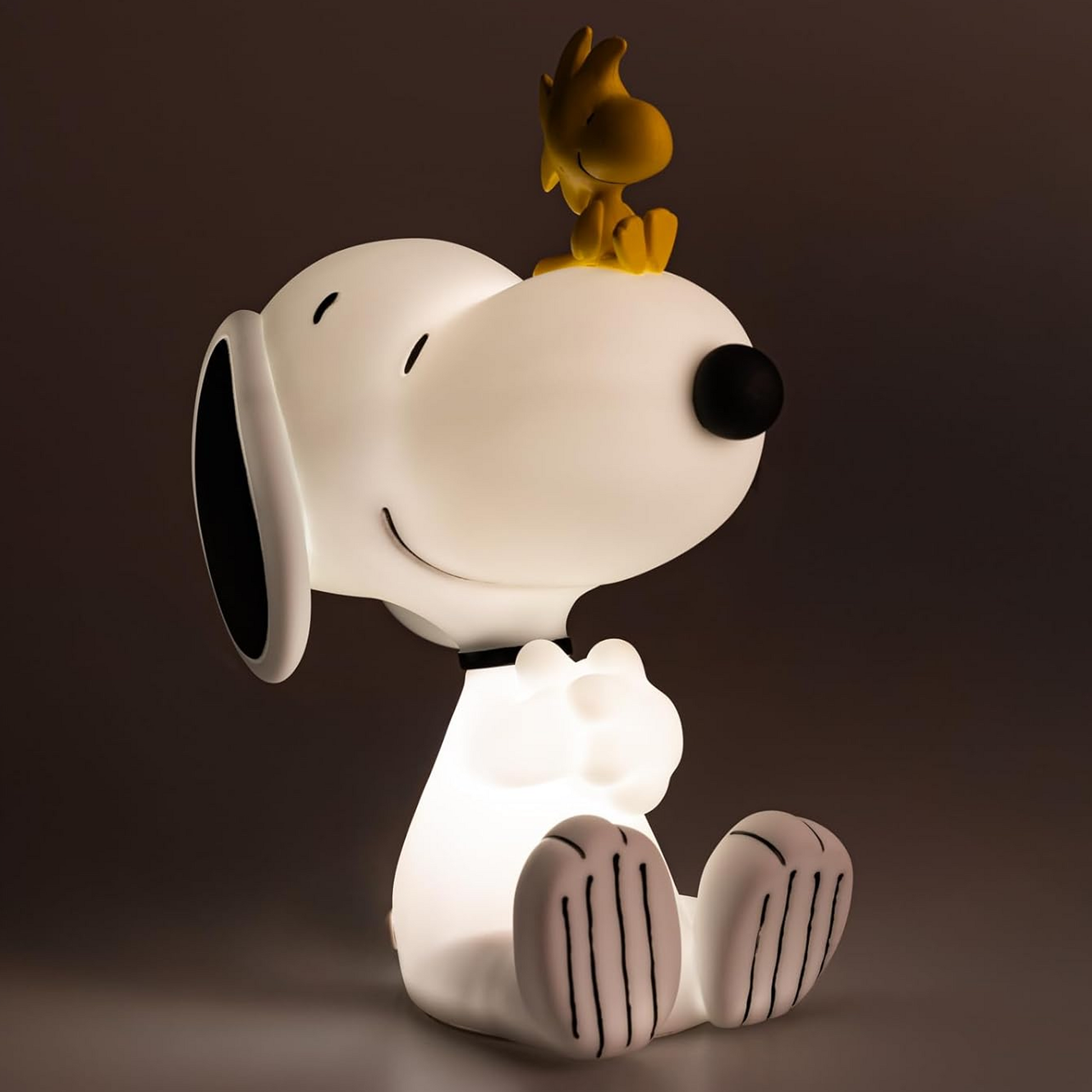 Snoopy & Woodstock 3D Peanuts Table Lamp Ambiently Glowing Against a Dark Backdrop | Happy Piranha