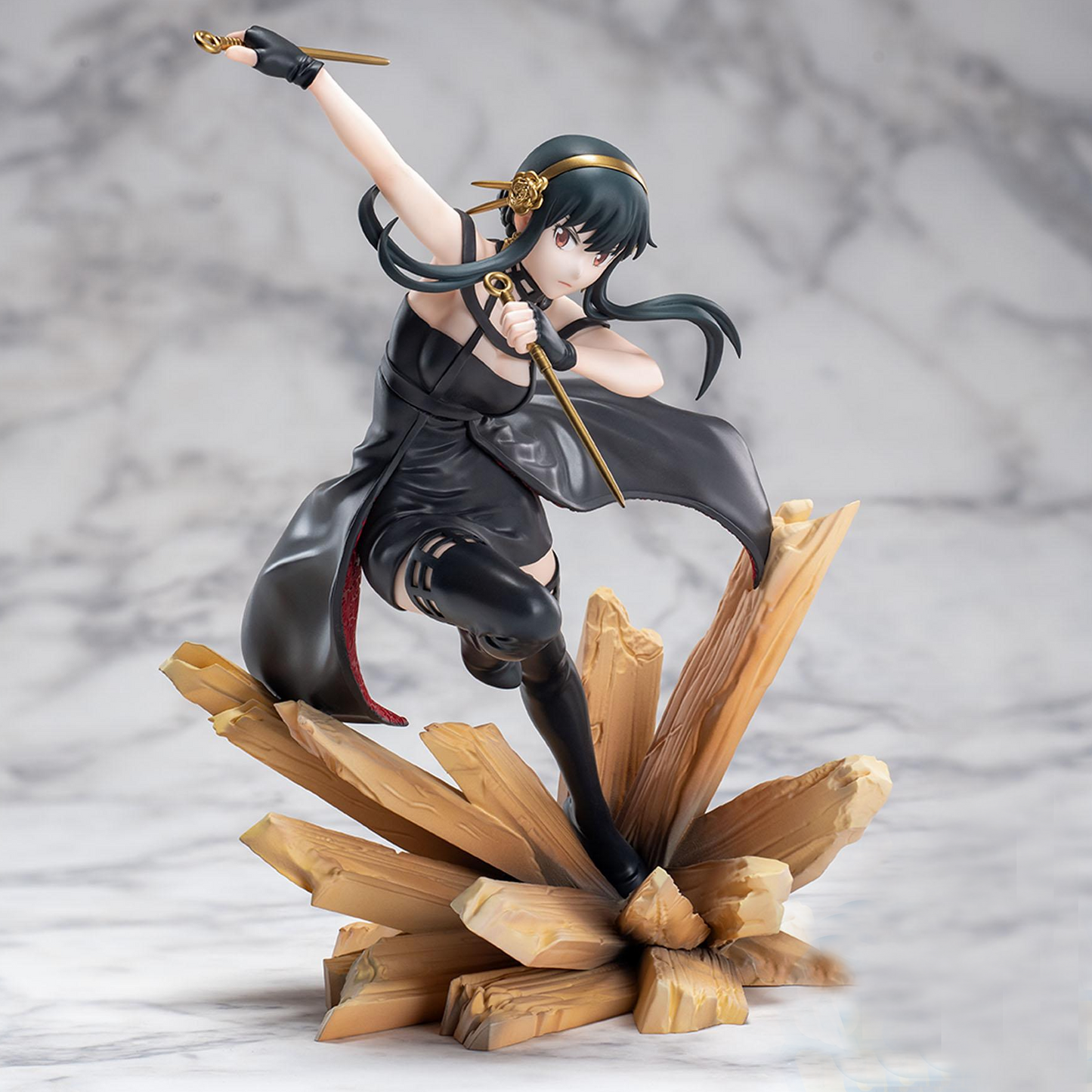 Spy x Family - Yor Forger Thorn Princess Mission Extended Figure on a Marbled White Background (Front) | Happy Piranha