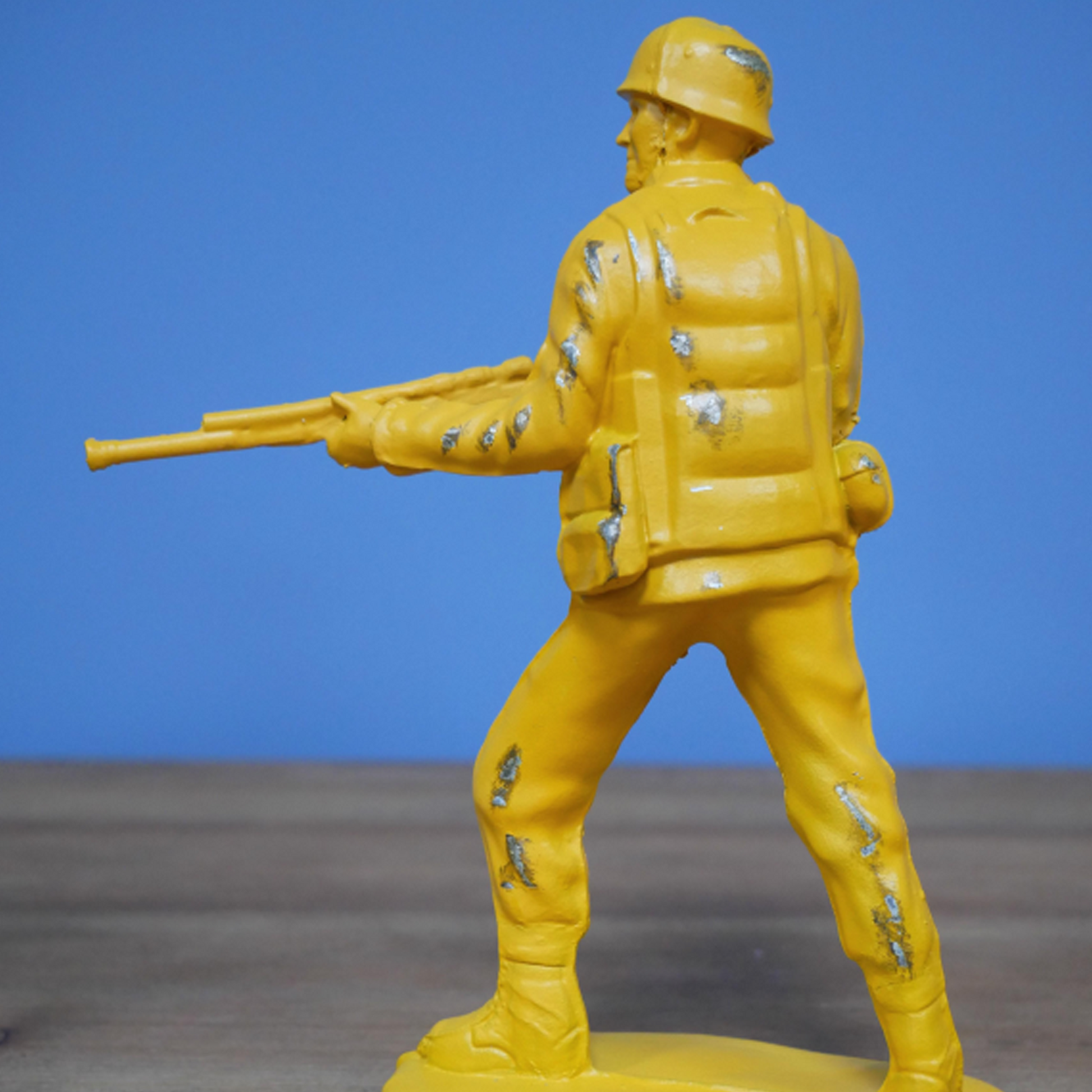 Yellow Army Man - 17cm Toy Soldier Ornament (Back) | Happy Piranha
