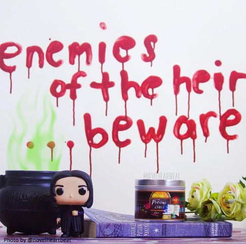 Potions class scented candle, cauldron and snape funko.